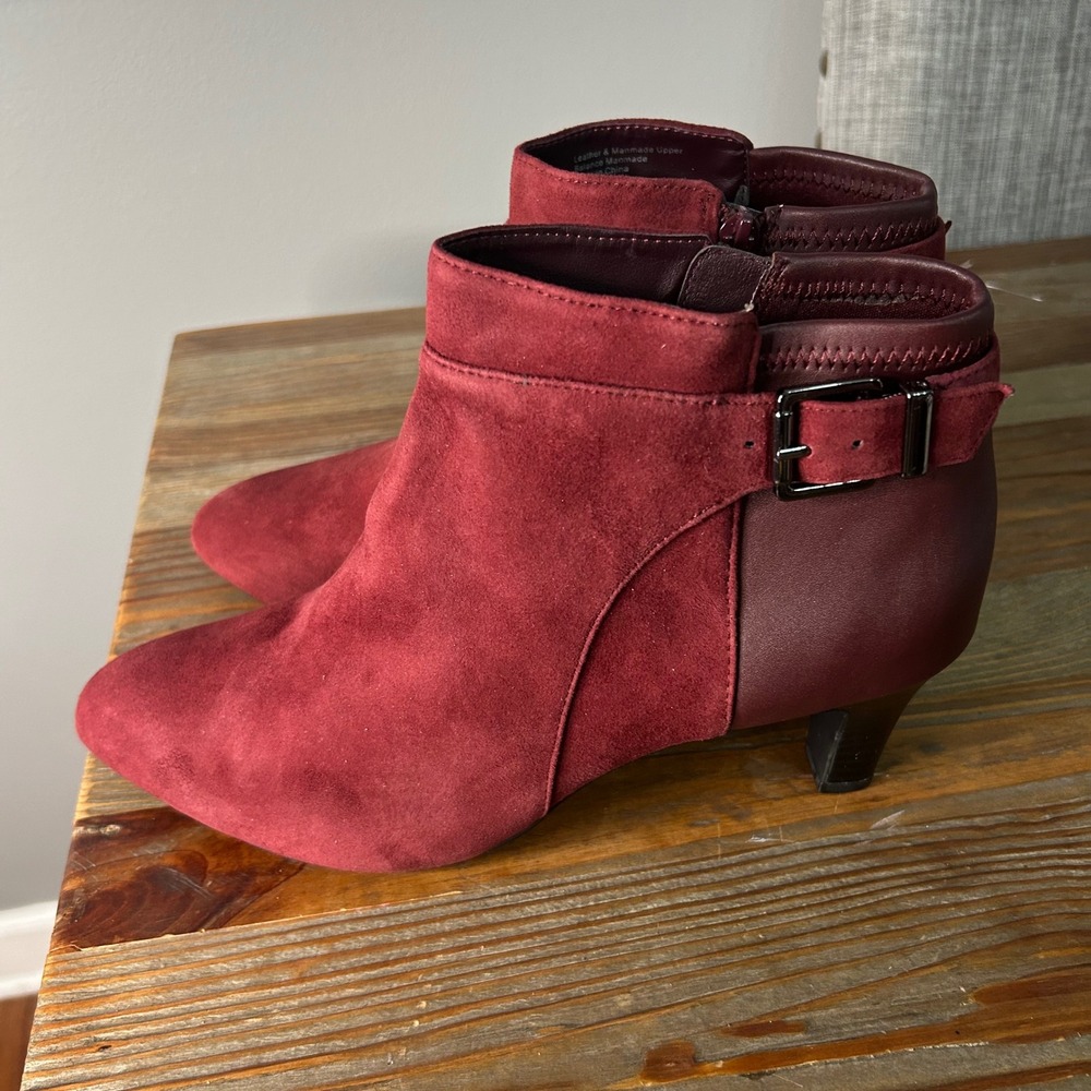 Alfani Step N Flex Violet Burgundy Suede Leather Ankle Boots 10W Kitten Heel
